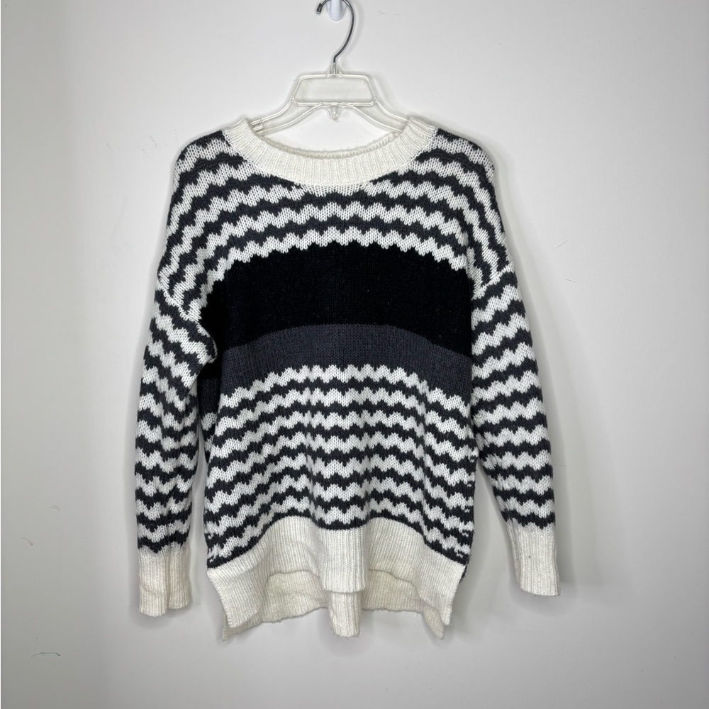 BN1‎ Aerie Black White Chevron Crew Neck Sweater Oversized Pullover Women S/P